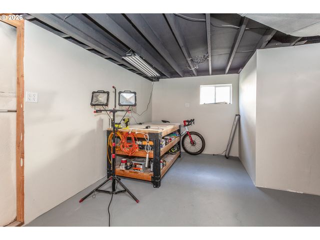 1230 Se 32ND Pl, Portland, OR 97214