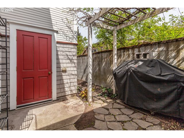 1230 Se 32ND Pl, Portland, OR 97214