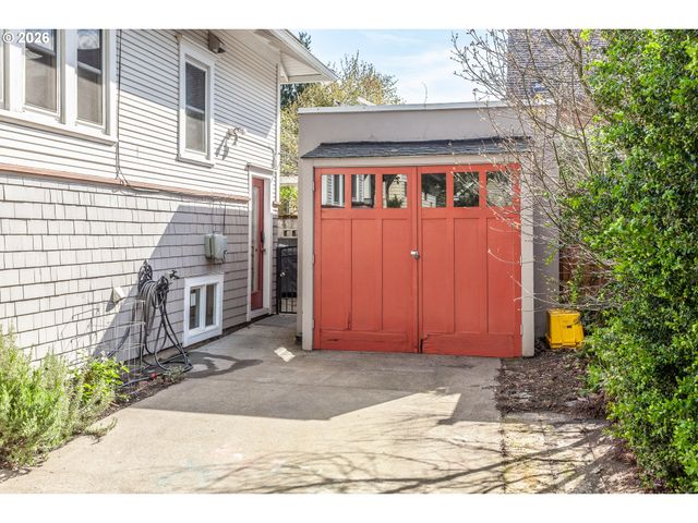 1230 Se 32ND Pl, Portland, OR 97214