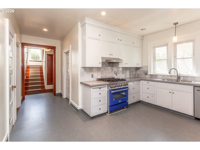 1230 Se 32ND Pl, Portland, OR 97214