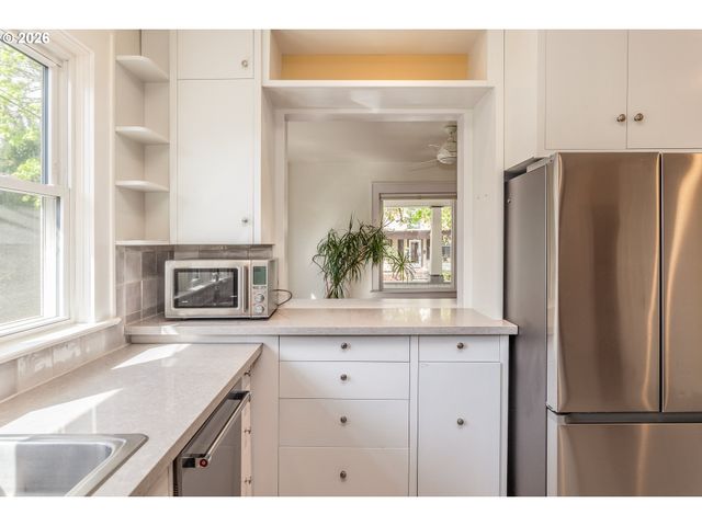 1230 Se 32ND Pl, Portland, OR 97214