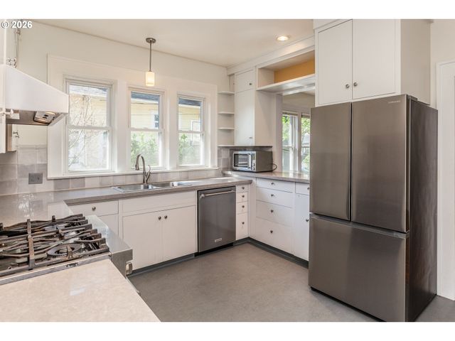 1230 Se 32ND Pl, Portland, OR 97214