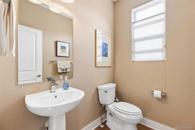 570 S Vance Street, Lakewood, CO 80226