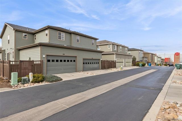 570 S Vance Street, Lakewood, CO 80226