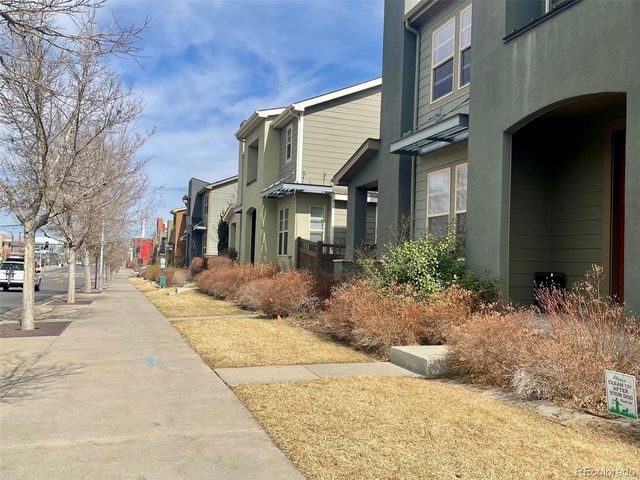 570 S Vance Street, Lakewood, CO 80226