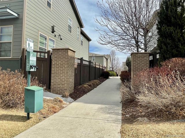 570 S Vance Street, Lakewood, CO 80226