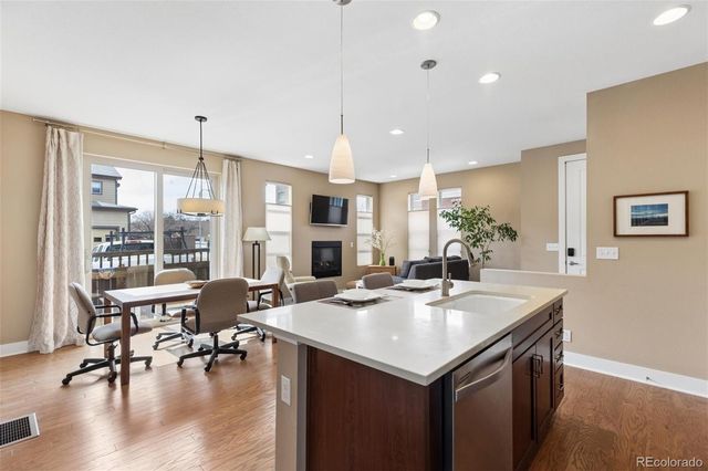 570 S Vance Street, Lakewood, CO 80226