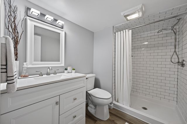 15 Pheasant Ln, Woburn, MA 01801