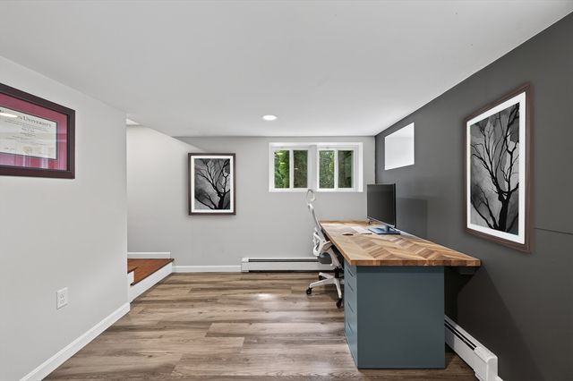 15 Pheasant Ln, Woburn, MA 01801