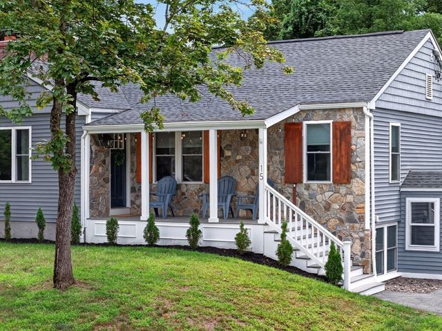 15 Pheasant Ln, Woburn, MA 01801