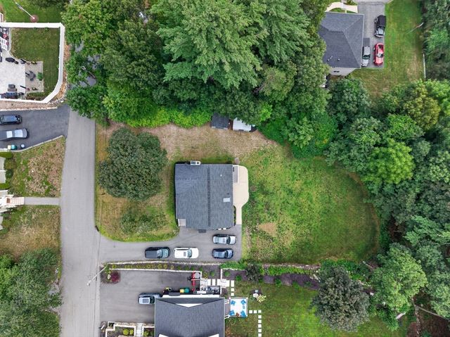 15 Pheasant Ln, Woburn, MA 01801