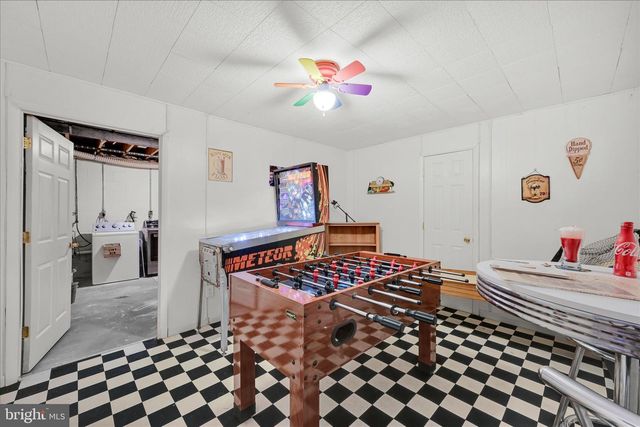 507 CREST CIR, Mohnton, PA 19540