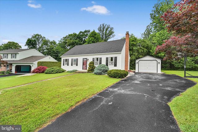 507 CREST CIR, Mohnton, PA 19540