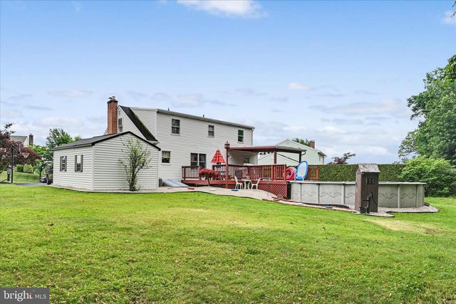 507 CREST CIR, Mohnton, PA 19540