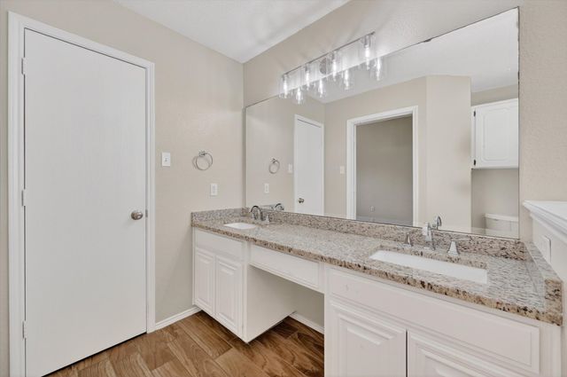 548 Marybeth Drive, Burleson, TX 76028