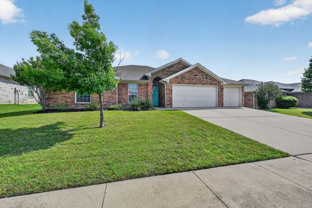 548 Marybeth Drive, Burleson, TX 76028