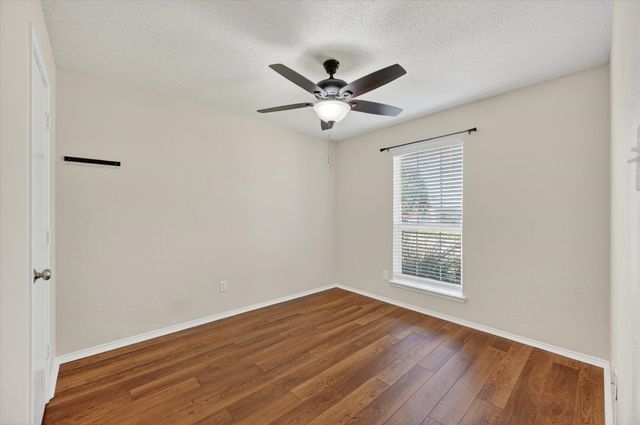 548 Marybeth Drive, Burleson, TX 76028