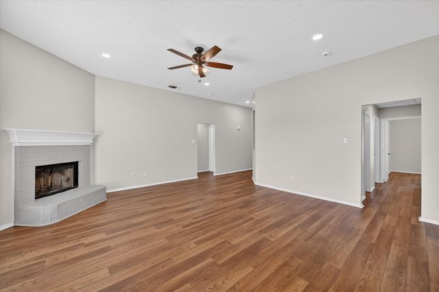 548 Marybeth Drive, Burleson, TX 76028