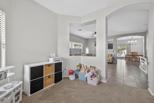 724 W TRELLIS Road, Queen Creek, AZ 85140