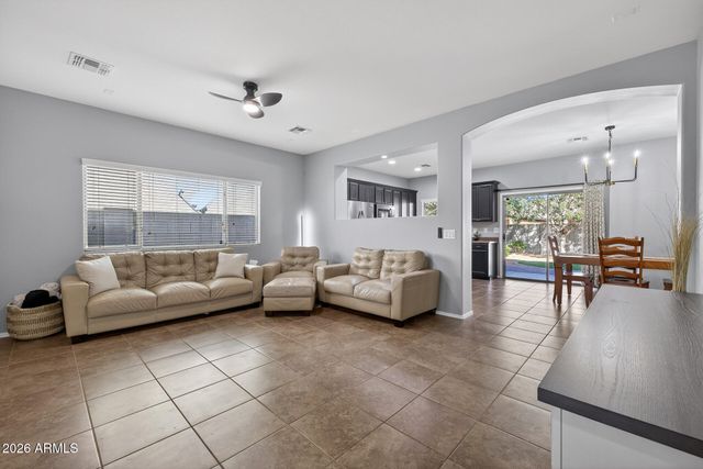 724 W TRELLIS Road, Queen Creek, AZ 85140