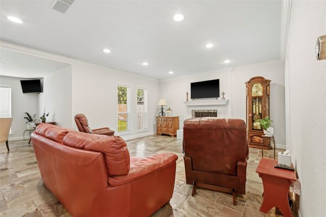9111 Tepee Trail, Houston, TX 77064