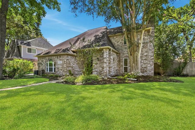 9111 Tepee Trail, Houston, TX 77064