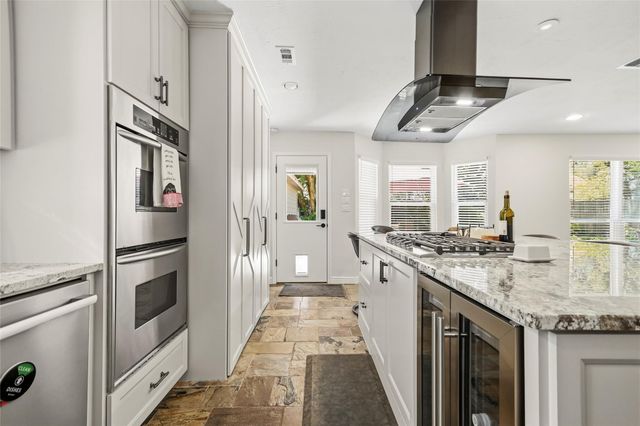 9111 Tepee Trail, Houston, TX 77064