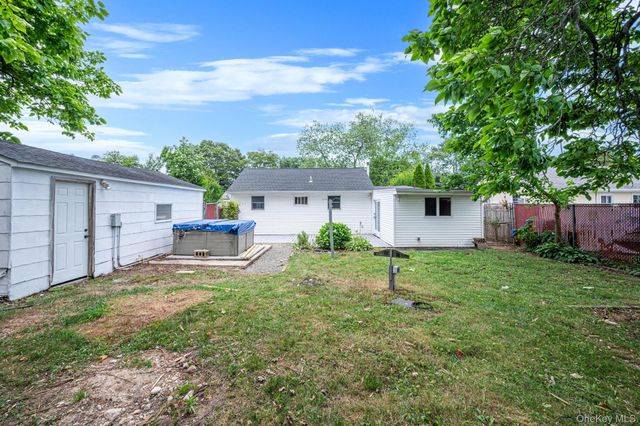 1440 Lombardy Boulevard, Bay Shore, NY 11706