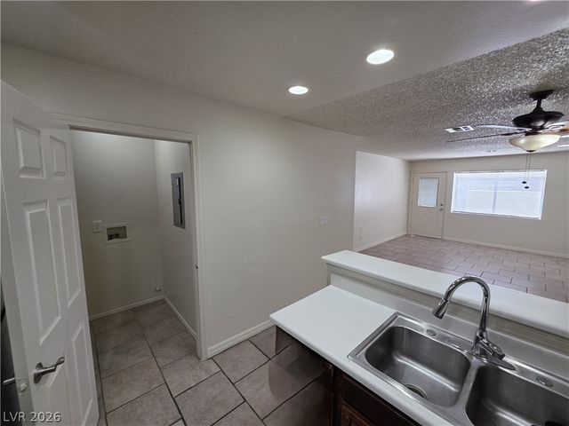 2121 Chertsey Drive D, Las Vegas, NV 89108