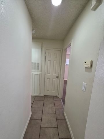 2121 Chertsey Drive D, Las Vegas, NV 89108