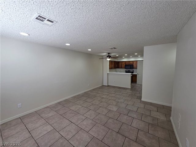 2121 Chertsey Drive D, Las Vegas, NV 89108