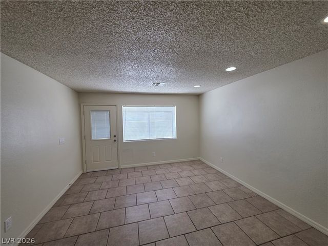 2121 Chertsey Drive D, Las Vegas, NV 89108