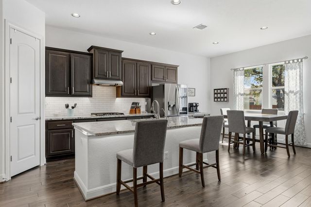 213 Garden Gate LN, Liberty Hill, TX 78642