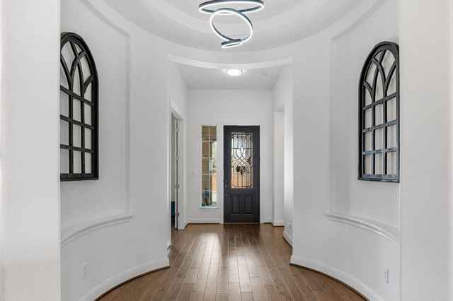 213 Garden Gate LN, Liberty Hill, TX 78642