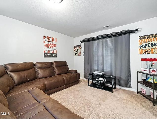 336 Rustling Way, Zebulon, NC 27597