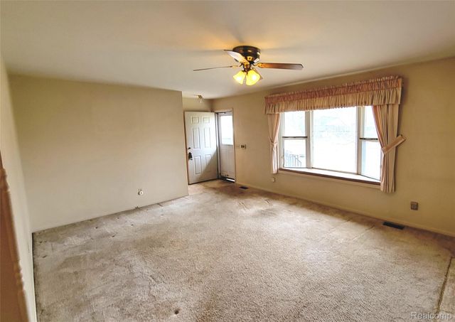 831 Meadow Drive, Davison, MI 48423