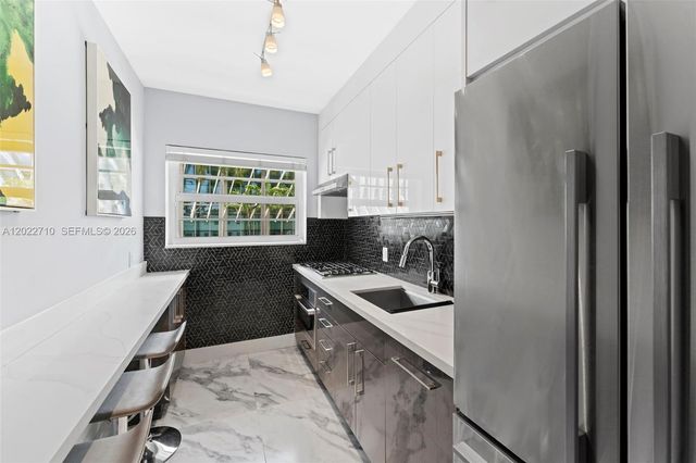 1925 Washington Ave 16, Miami Beach, FL 33139