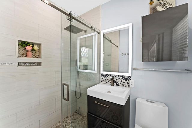1925 Washington Ave 16, Miami Beach, FL 33139