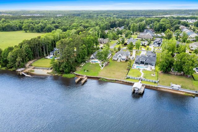 9785 Anchor Dr., Longs, SC 29568