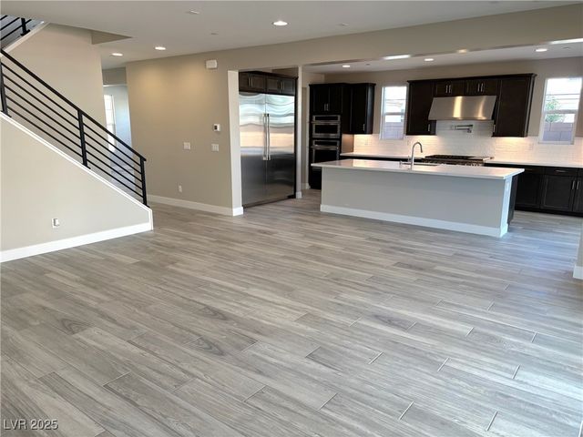 8518 Brian Strange Court, Las Vegas, NV 89113