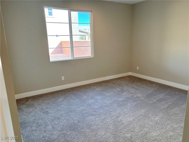 8518 Brian Strange Court, Las Vegas, NV 89113