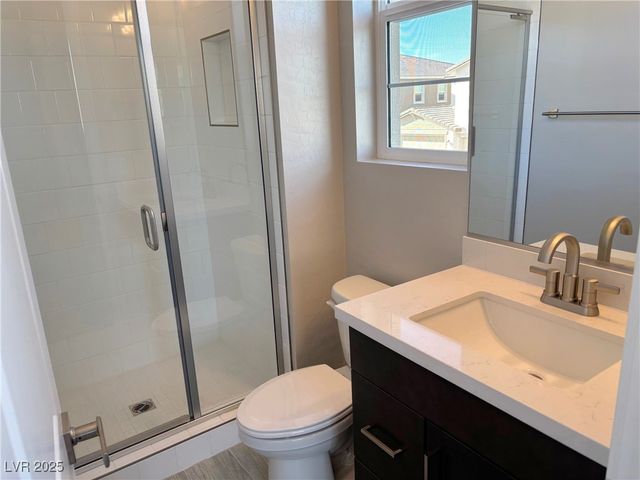 8518 Brian Strange Court, Las Vegas, NV 89113