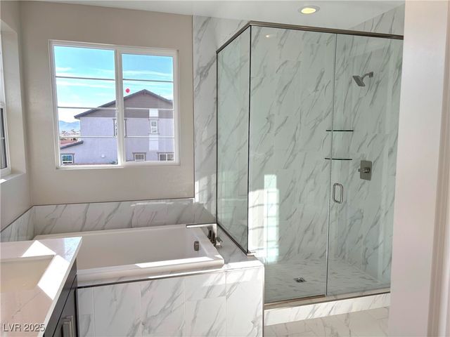 8518 Brian Strange Court, Las Vegas, NV 89113