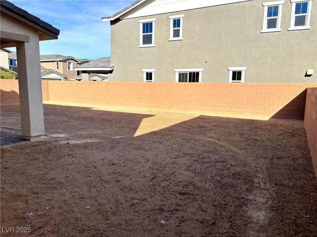 8518 Brian Strange Court, Las Vegas, NV 89113