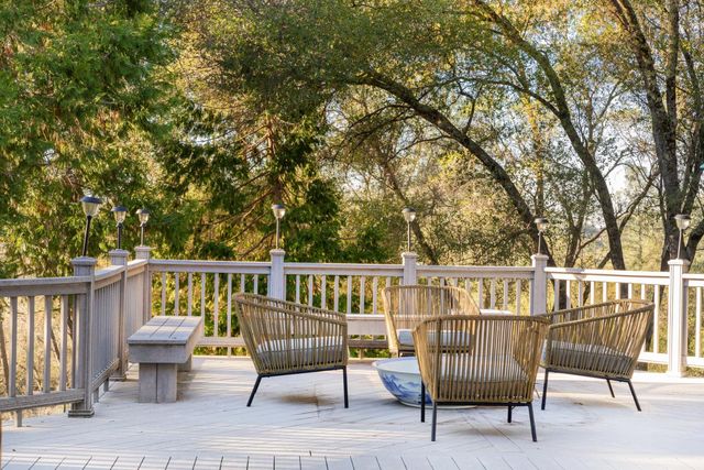 5880 Stope Way, El Dorado, CA 95623