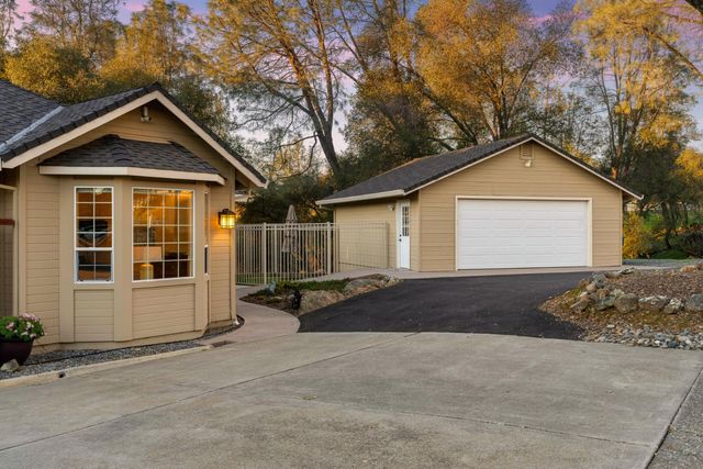 5880 Stope Way, El Dorado, CA 95623