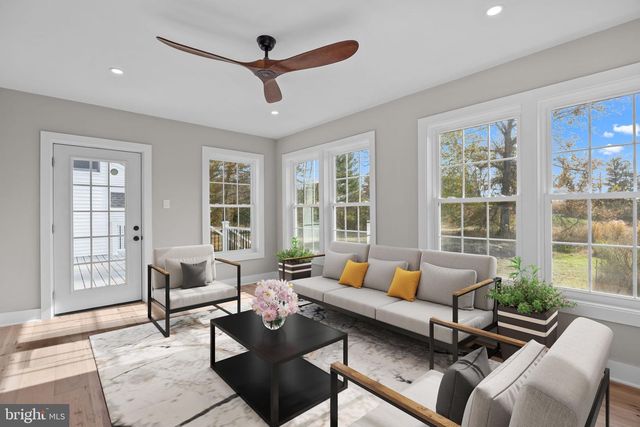 271 STOOPVILLE RD, Newtown, PA 18940