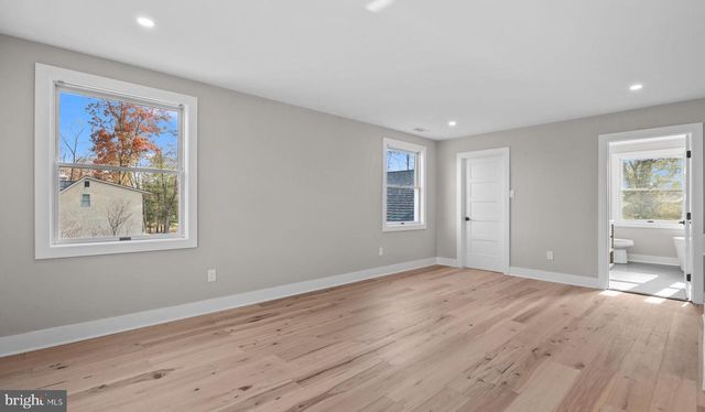 271 STOOPVILLE RD, Newtown, PA 18940