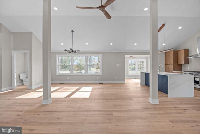 271 STOOPVILLE RD, Newtown, PA 18940