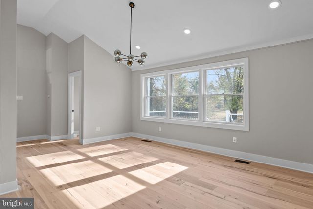 271 STOOPVILLE RD, Newtown, PA 18940